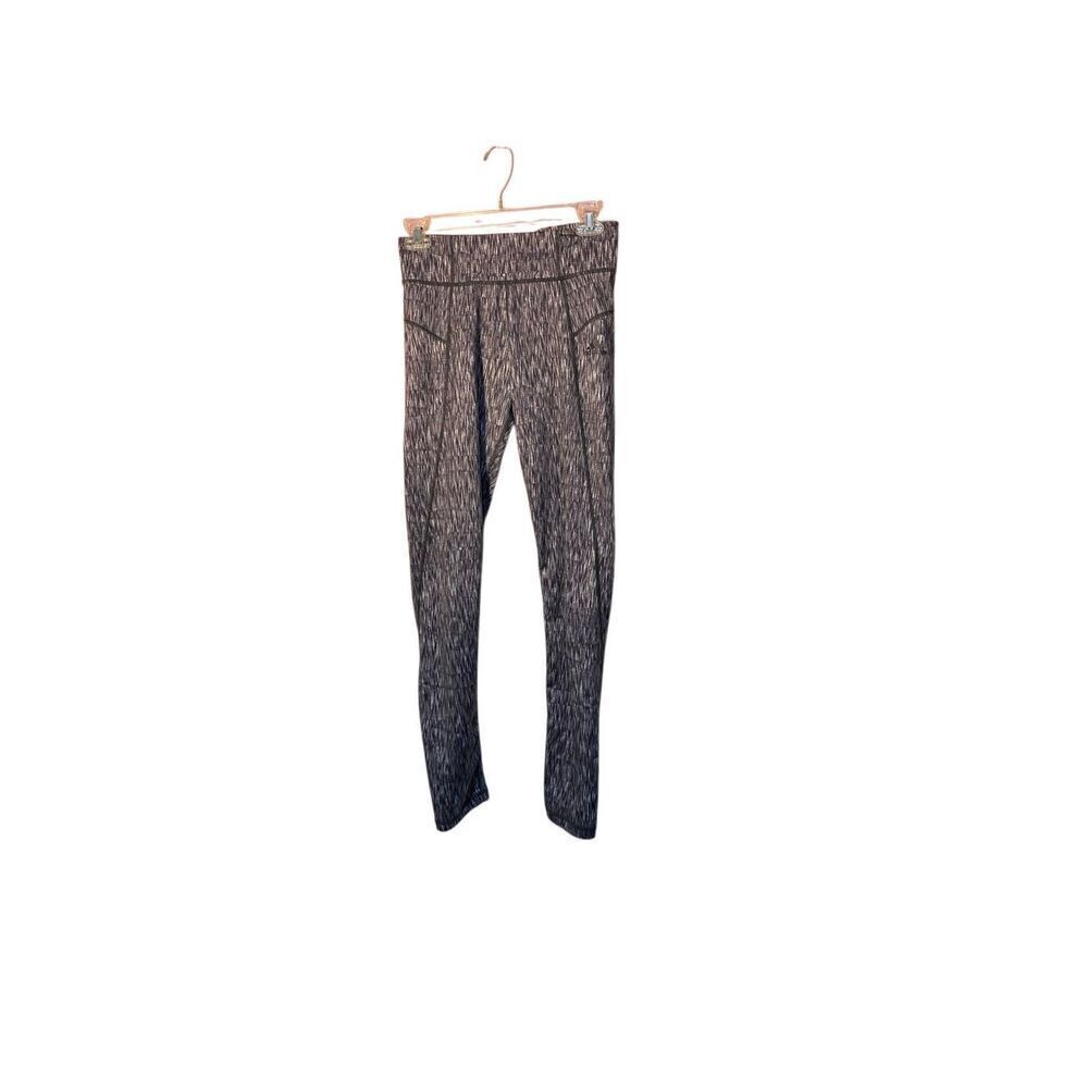 Adidas women’s black & grey patterned leggings size small